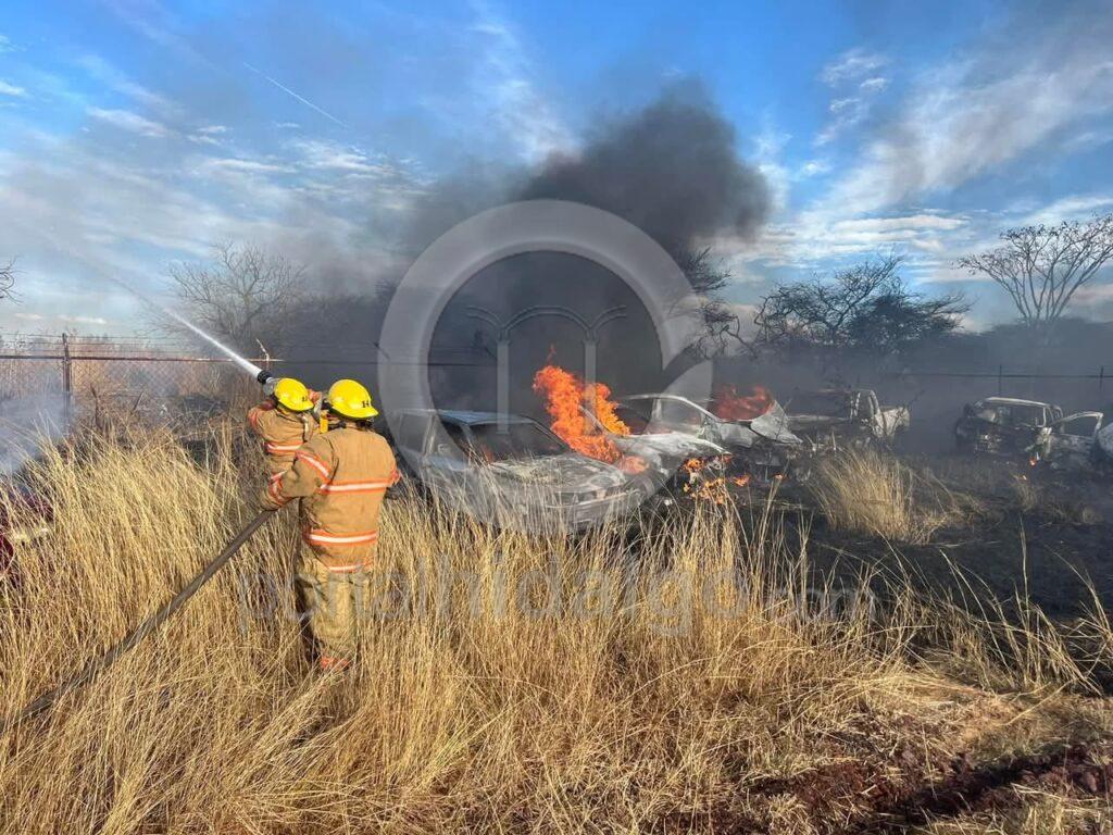 Incendio de pastizal alcanza corralón en La Piedad